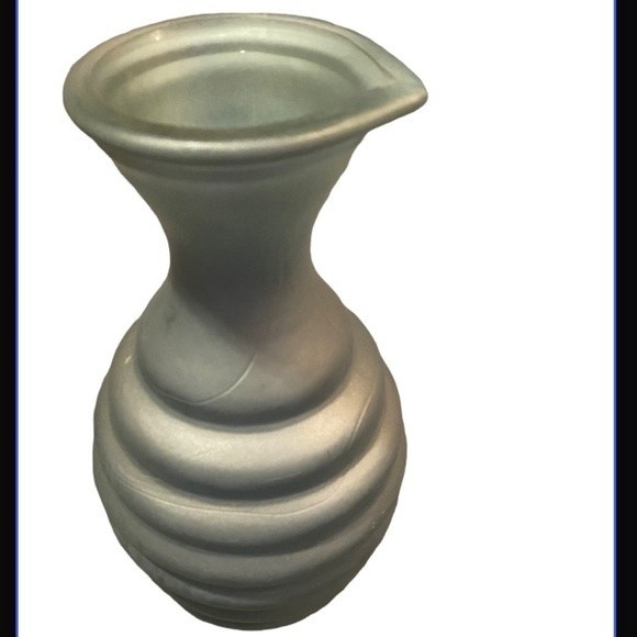 Green Glass Groove Vase Pitcher Made In Spain - Picture 2 of 3